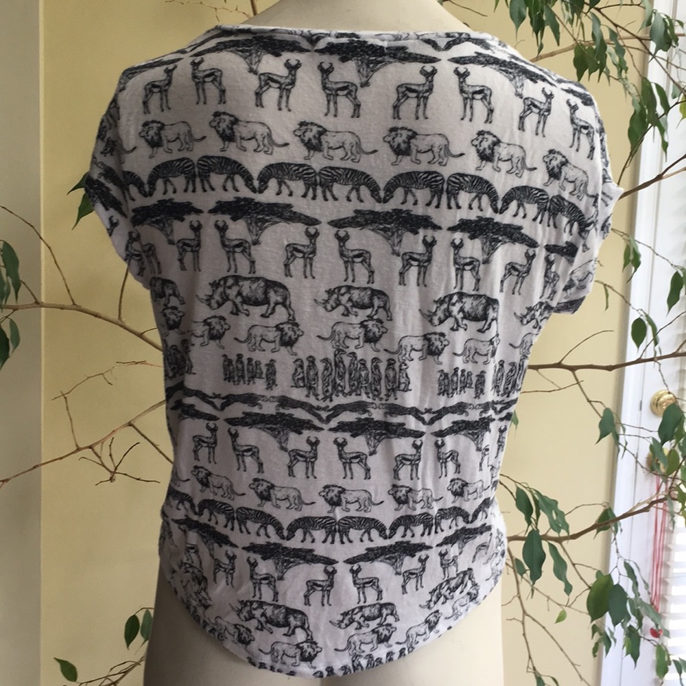 🌺Aeropostale Safari Animal Print Tee Shirt-Small - Picture 3 of 5
